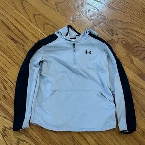 Under Armour boys Light Gray and Black Performance Jacket pull over hoodie
